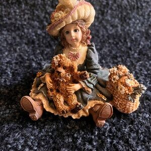 Boyd’s Collection “Yesterday’s Child” Meredith With Jacqueline Daisy Chain